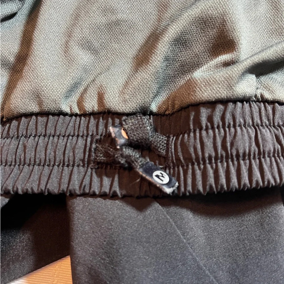 Women's Merrell Running Shorts Black & Teal Opti-Wick Size Large - Picture 6 of 8